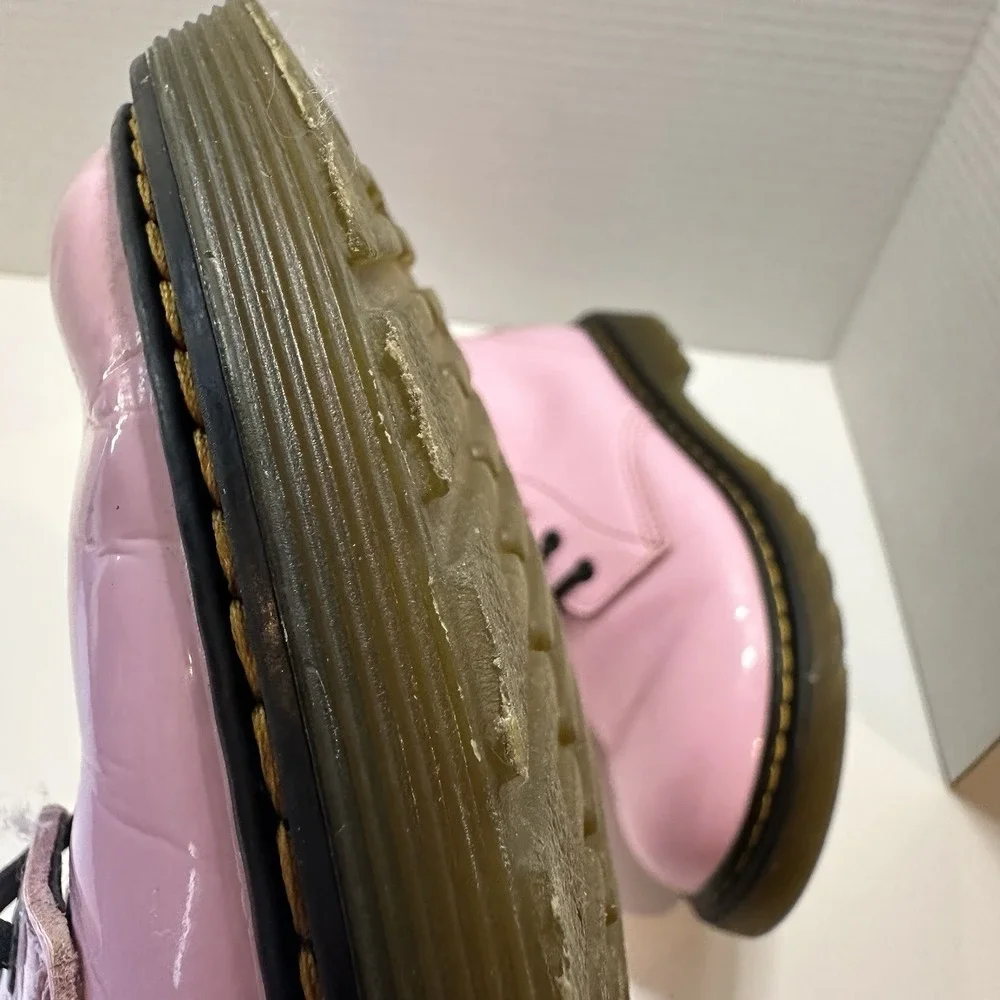 DR DOC MARTENS Girls Pink Boots Shoe‎ 26601J Patent Leather Youth Sz 4M Us 5 L